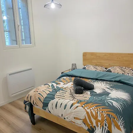 ღ Le Saintois • Au Coeur De Ville, Spacieux & Wifi דירה סנטה